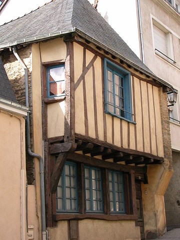 Château Gonthier, maisons à colombages - Mayenne - Pays de Loire