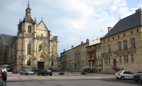 Bar le Duc, place St Pierre -  Moselle - Lorraine