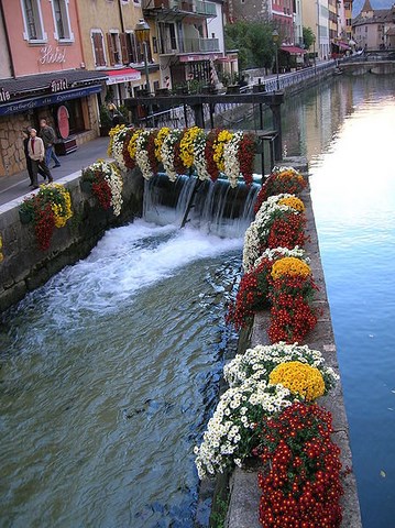 Annecy, écluse sur le Thiou - Haute Savoie - Rhône Alpes