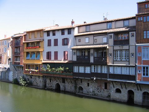 Castres, maisons sur l'Agout - Tarn- Midi Pyrénées