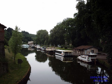 Port de Fontenoy-le-château, canal de l'est - Vosges - Lorraine 