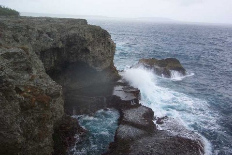 Lifou, les falaises de Xodre - Nouvelle Calédonie