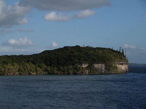 Lifou, la falaise d'Esao et la chapelle Notre Dame de Lourdes - Nouvelle Calédonie