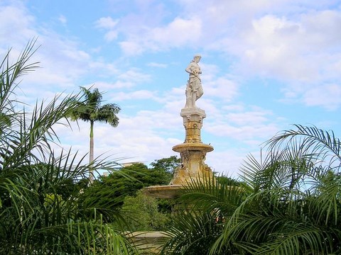 Nouméa, place des Cocotiers - Nouvelle Calédonie